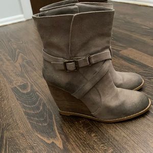 BCBG Distressed round toe booties